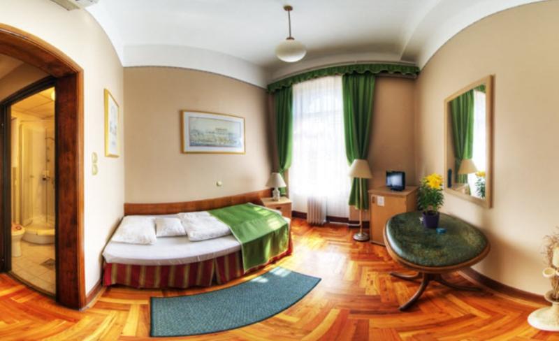 בודפשט Hotel Omnibusz מראה חיצוני תמונה