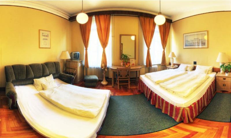 בודפשט Hotel Omnibusz מראה חיצוני תמונה