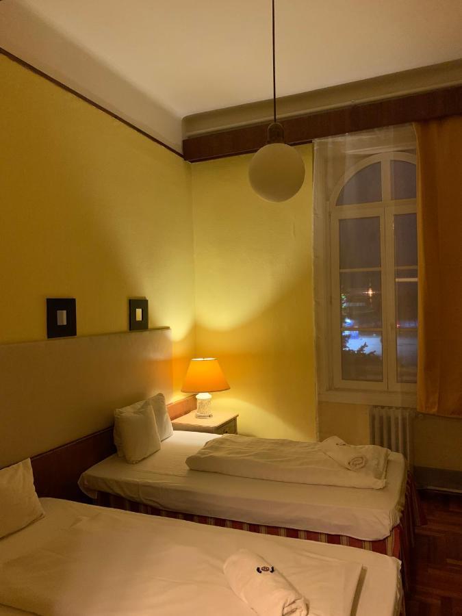 בודפשט Hotel Omnibusz מראה חיצוני תמונה