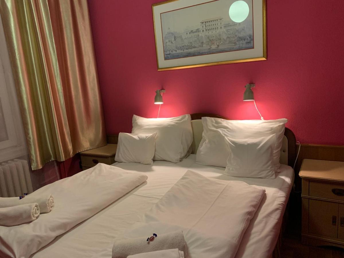 בודפשט Hotel Omnibusz מראה חיצוני תמונה