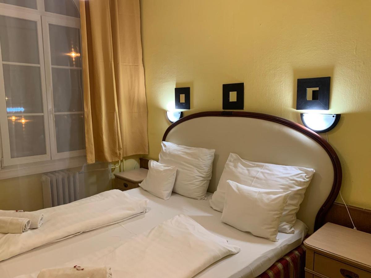 בודפשט Hotel Omnibusz מראה חיצוני תמונה